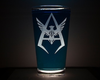 Traje móvil Gundam - Char Aznable Insignia Pint Glass