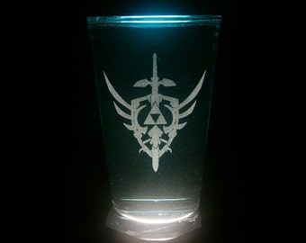 Master Sword Triforce Zelda Pint Glass