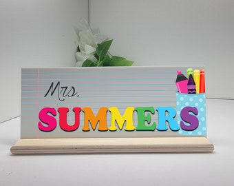 Rainbow Reflections: Personalized Acrylic Name Sign for Teacher Appreciation and Classroom Decor