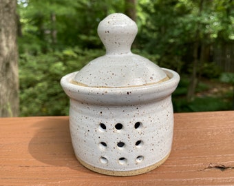 Pottery Garlic Keeper, Speckled White