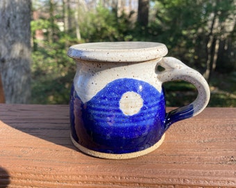 Pottery Mug with Matching Lid and Thumb Rest, 10 oz Capacity, Speckled White and Blue, Night Sky