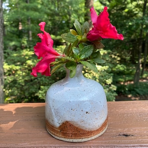 Pottery Bud Vase, 4.5&quot;, Morning Moon, Speckled White, Sand, Amber