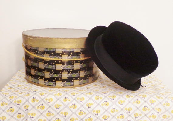 Vintage Black Velvet Derby Hat With Hat Box, 1960s Style - Etsy display picture 3