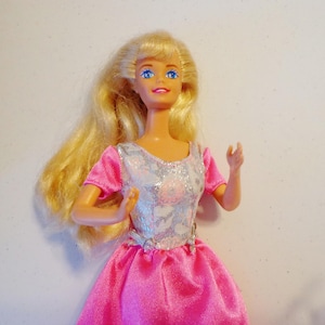 VINTAGE BARBIE DOLL 1970s with original formal dress