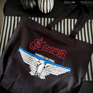 Saxon tote