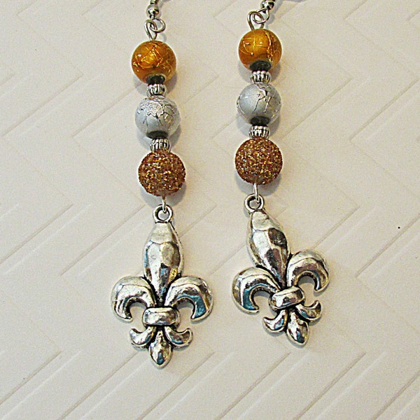 Fleur de lis earrings-silver fleur de lis-silver and gold jewelry-uniue gift for her-one of a kind-gift for girl-Fleur de lis-beaded earring