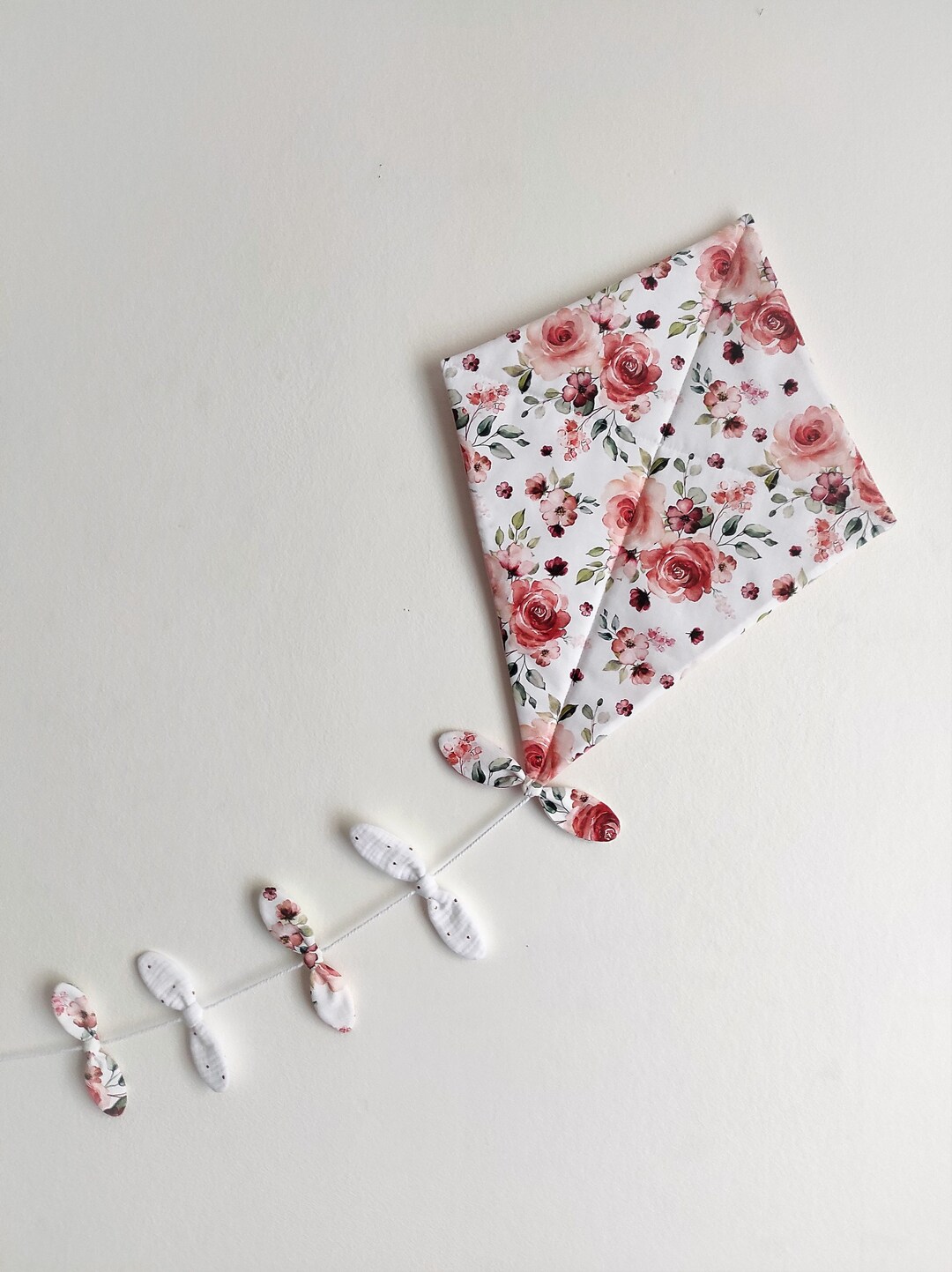 Wall Kite in Oeko Fabric tex/ Decoration for Children's Room Roses