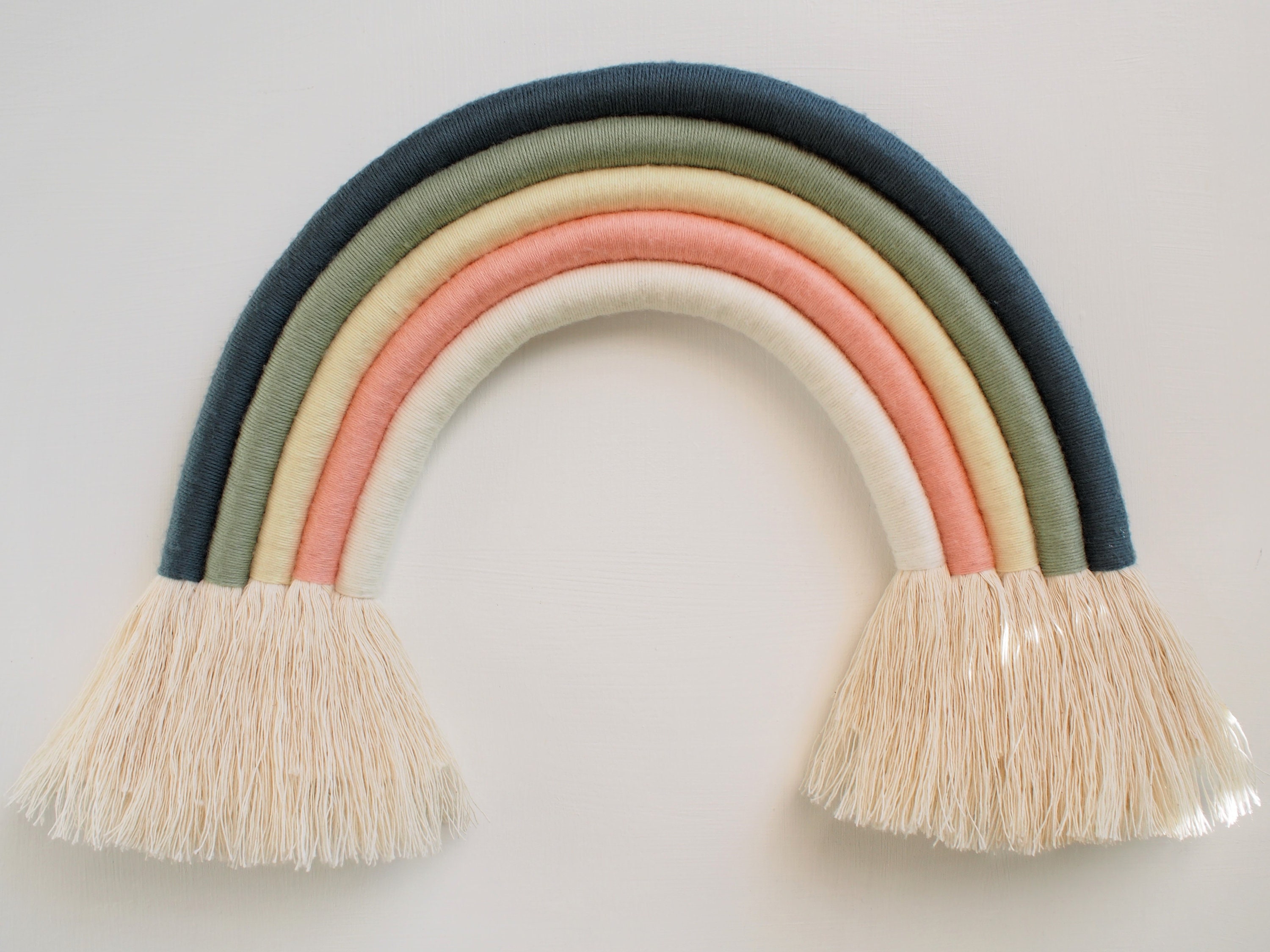 Suspension Murale Arc en Ciel Laine Macramé - Grande Taille Décoration Bohème, Déco Toute Douce Pour
