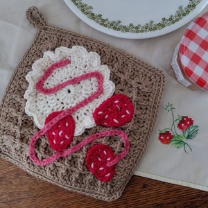 Strawberry Waffle Pot Holder Crochet Pattern PDF in English with US Crochet Terms Pattern Only image 2