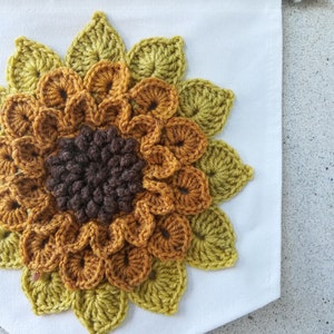 Sunflower Wall Hanging ~ Boho Sun Flower Wallhanging ~ Crochet Mandala Decor ~ Home Accents ~ Farmhouse ~ Botanical ~ Dorm Room ~ Boho Decor