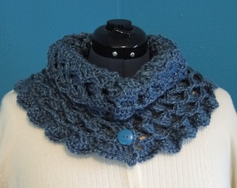 Rick Rack Cowl crochet pattern