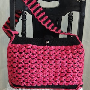 Duo Of Color Purse crochet pattern