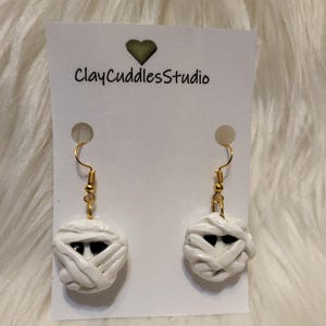 Mummy Halloween earrings