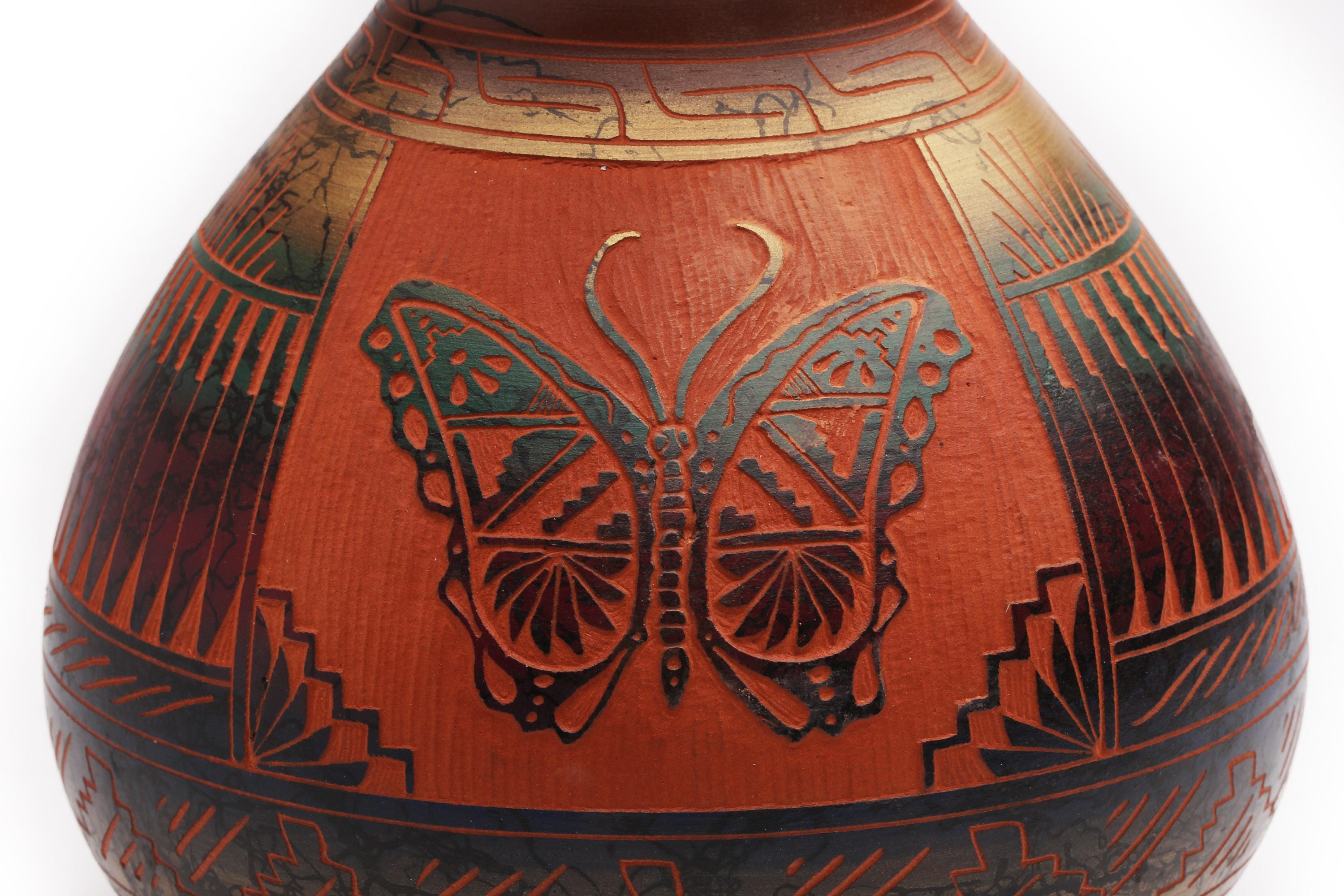 Download SALE- Chipped. 6'x6 Navajo Horse Hair Pottery - Buffalo (Large)