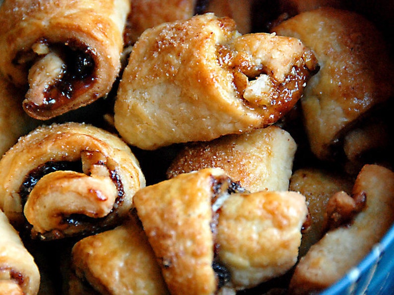 Delicious Delcos Rugelach Rugelah Mini-Polish Kifli Cookies:Chocolate Chip,Raspberry,Apricot, Plum,Nut,Cinnamon, Christmas Gift Dessert 画像 5