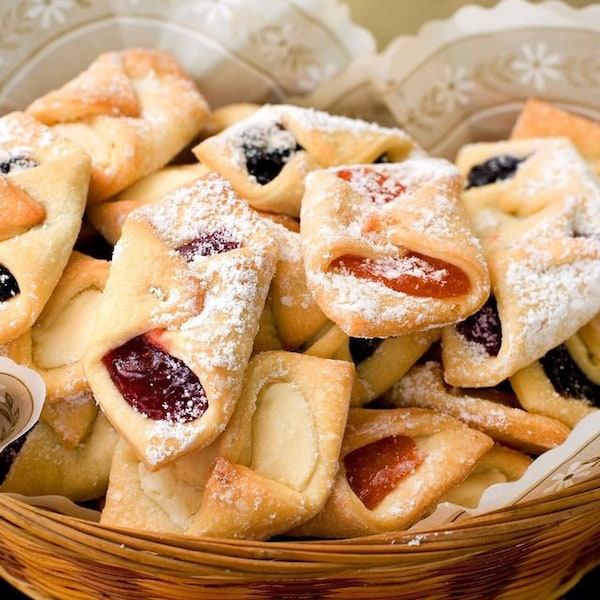 Delicious Delco Rugelach Mini-Kifli Cookies Raspberry, Apricot, Plum, Nut Gift Dessert Kolache Czech Polish Croatian Hungarian Easter Cookie