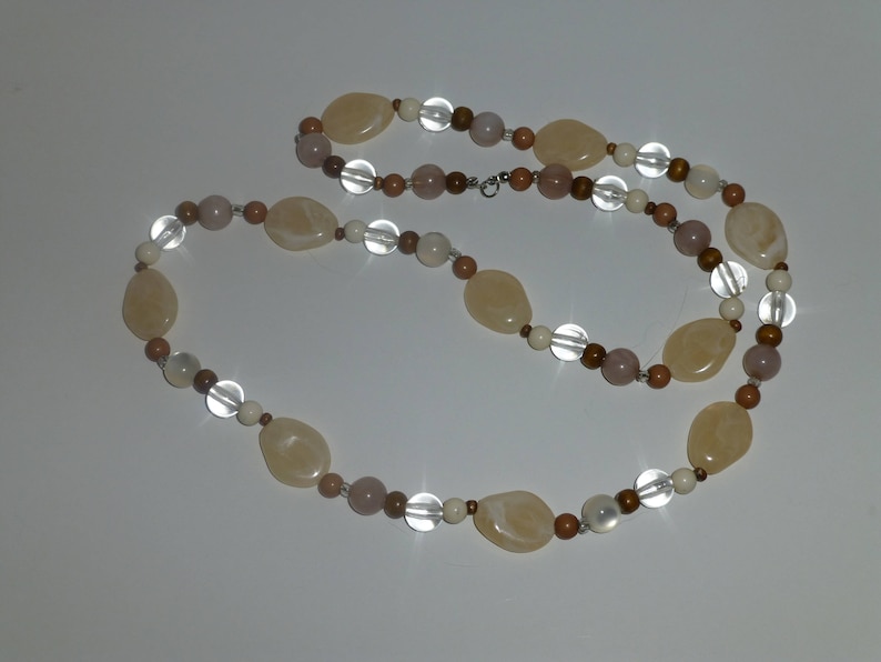 Tan and Brown 34 Bead Necklace