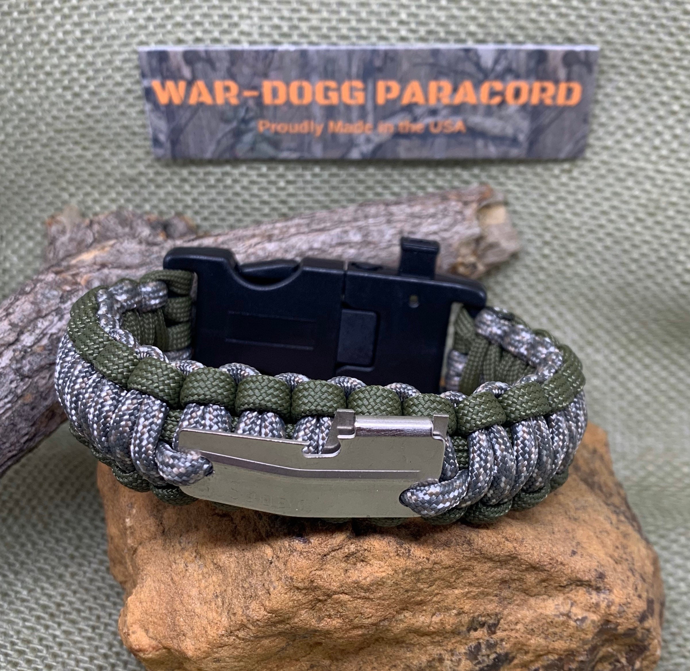 Paracord Survival Bracelet war-dogg Led W/ Fire Starter Buckle, Compass,  Whistle, P-38 Multi Tool, Handmade, Survival, Hunting, Hiking -  UK
