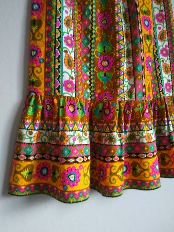 Psychedelic 60's Floral Tailored Ruffle Skirt - image 3