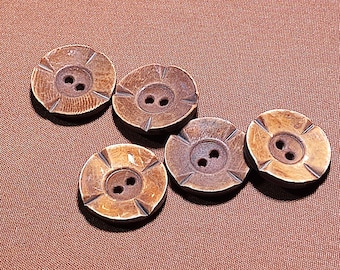 Carved Horn Buttons, Rustic Brown with an Aged Finish and Natural Tonal Variation, 15mm, 20mm, 25mm, Pack of 6(B1543)