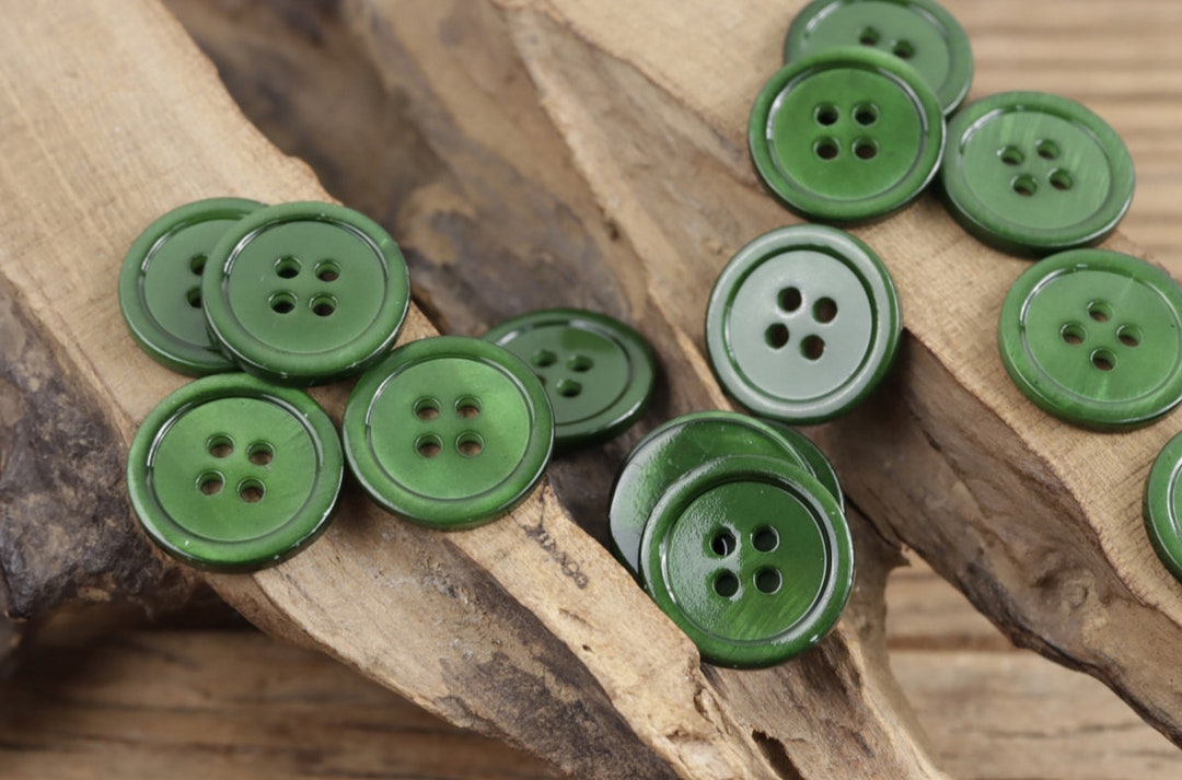 Natural Shell Buttons Iridescent Green, 10mm to 20mm, Pack of 10B450 - Etsy