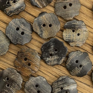 25mm/1 inch Real Horn Flower-Edge Buttons, Rustic Style, Pack of 10(B1661)
