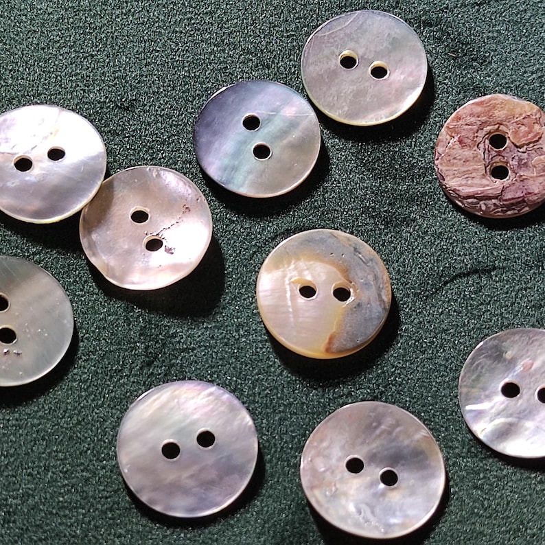 Natural Shell Buttons, Mother of Pearl Shell, Color May Vary Due to ...
