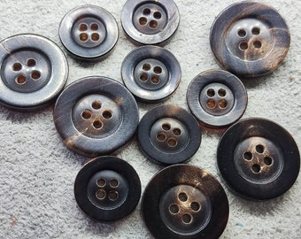 Natural Horn Brown Buttons, Wide Rim, 15mm to 25mm, Pack of 5(B707)