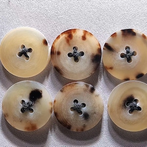 Natural Horn Buttons, Flat Desgin, Brown and Cream Tone, 15mm to 25mm, Pack of 2 or 6(B980)