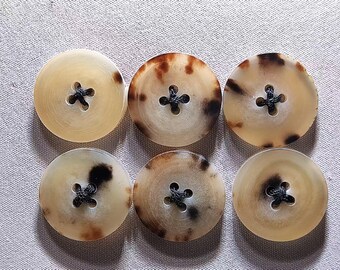 Natural Horn Buttons, Flat Desgin, Brown and Cream Tone, 15mm to 25mm, Pack of 2 or 6(B980)