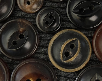 Fish Eye Buttons, Natural Horn, Light Brown, Brown, Black or Burnt Black, 11.5mm to 20mm, Pack of 10(B311)