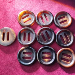 Boutons fendus en corne marron, 18 mm, 20 mm, 23 mm, 25 mm ou 28 mm, lot de 10 (B1478)