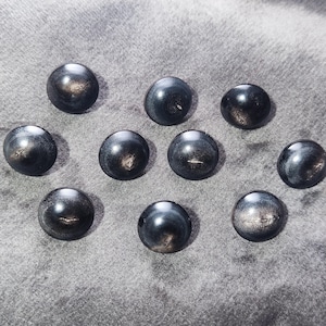 Botones de cuerno negros, cúpula, parte trasera de caña, 11,5 mm/0,45", paquete de 10 (B1008)