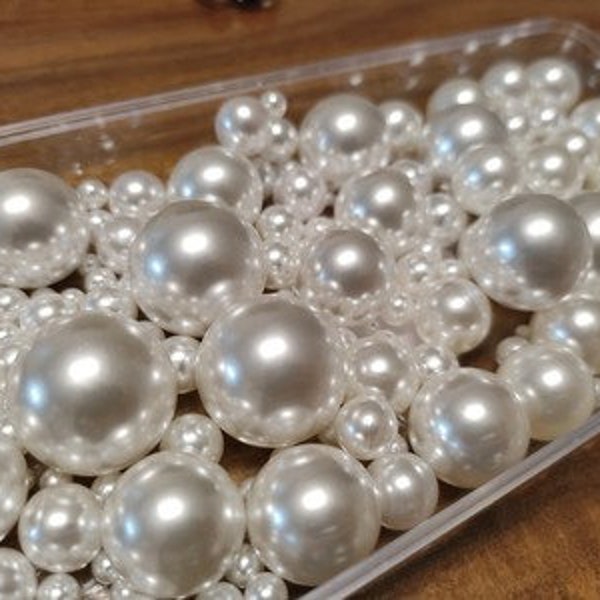 Round Pearls, Ivory/White Pearls, Full Size Faux Pearls