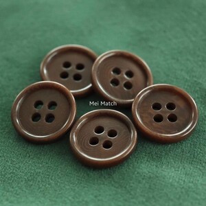 Chokladbruna Corozo-knappar, 15 mm / 0,59", 18 mm / 0,7", 10-pack (B2107)