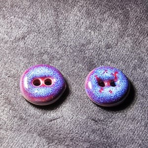 Botões de cerâmica de 15 mm, botões esmaltados em azul e roxo, pacote com 2 ou 6 unidades (B1987)