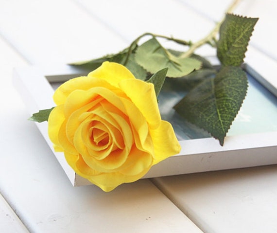 3 Tiges Soie Rose Jaune Real Touch Fleurs à Longue Tige Rose Pièce Maîtresse Diy