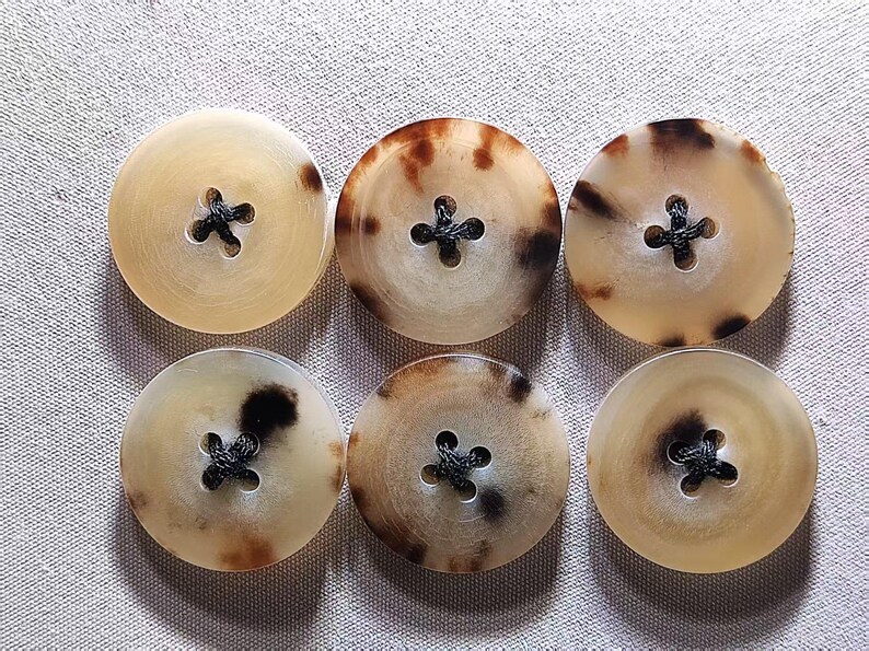Natural Horn Buttons, Flat Desgin, Brown and Cream Tone, 15mm to 25mm, Pack of 2 or 6(B980) image 2