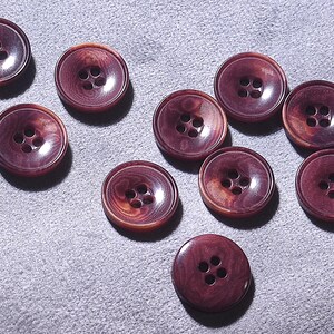 Guzik Corozo w kolorze rustykalnym brązowym, 15 mm, 17,5 mm, 20 mm lub 22,5 mm, opakowanie 10 sztuk (B1890)