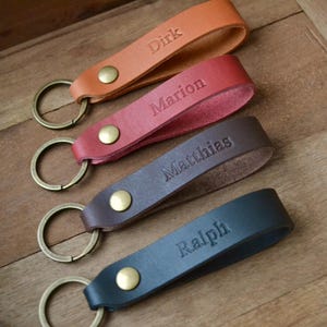 Leather keychain | Personalized Keychain | Personalization desired text NAME | Gift | Best Dad |  Christmas present