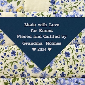 Custom Embroidered Triangular Quilt Label: Personalized Fabric Tag
