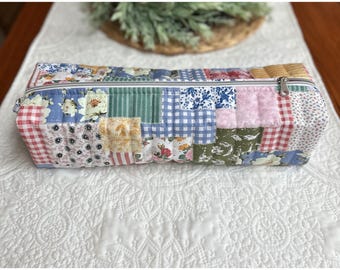 Handmade Quilted Patchwork Hair Tool Organizer: Travel Bag