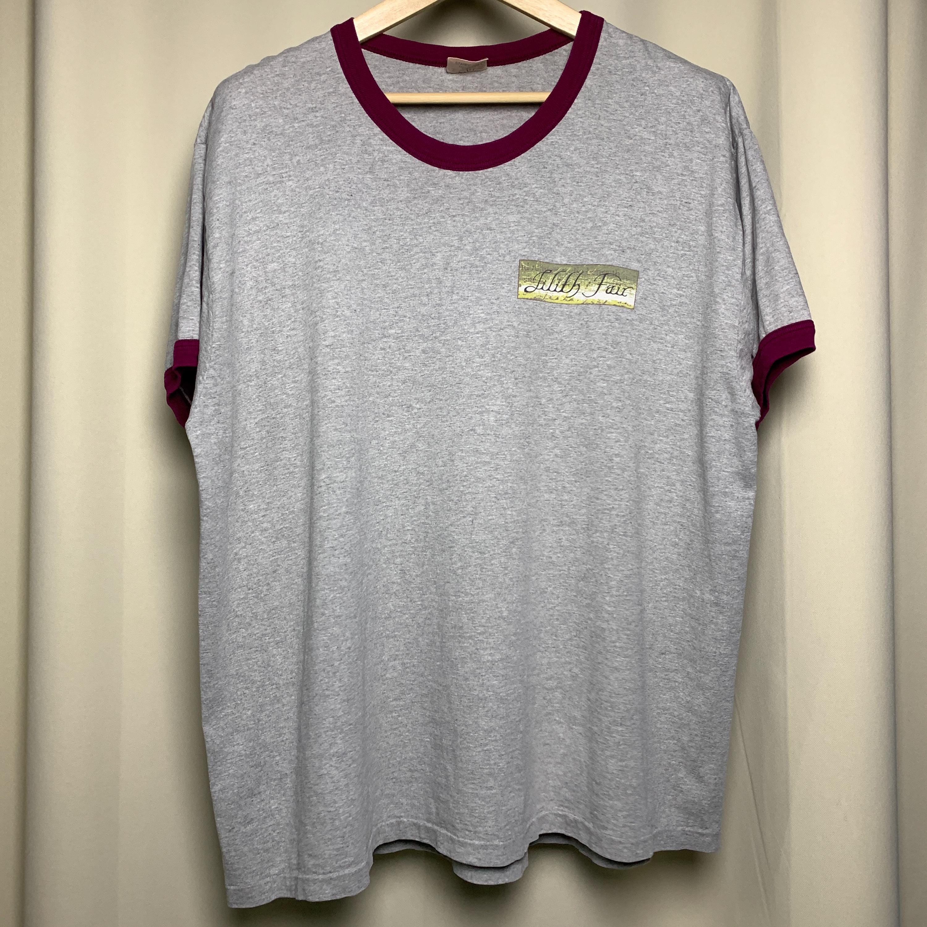 Fergie shirt - Etsy 日本