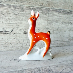 Deer Ceramic deer Deer figurine Pottery deer Deer figure USSR Figurine Vintage ceramic deer Ceramic animal figurine Little deer Orange deer