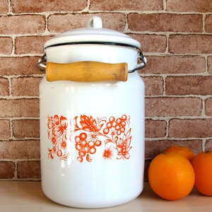 Milk can Enamel milk can Water can Milk Pail Vintage milk can Enamel container White Enamel milk can Shabby Home Decor Enamelware USSR