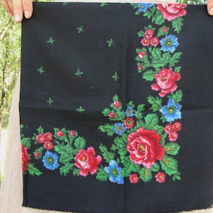Black shawl Black scarf Ukrainian shawl Wool shawl with roses Wool scarf Floral scarf Floral shawl Scarves Vintage shawl USSR shawl