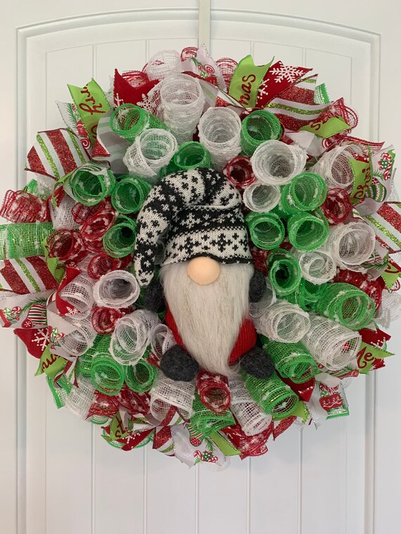 red white green christmas wreath