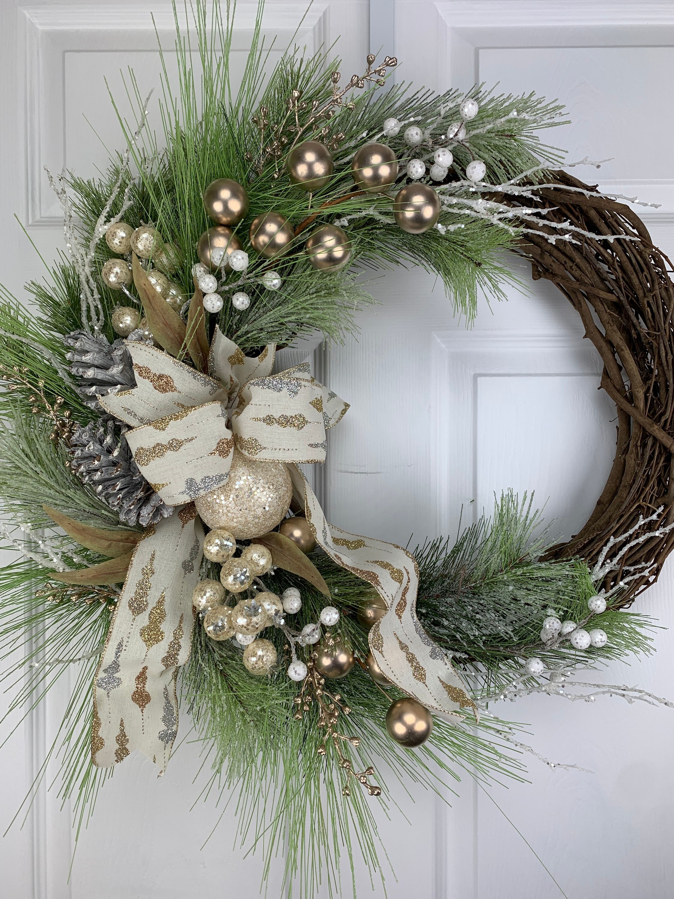 Christmas Wreath White and Gold With Bow - Etsy