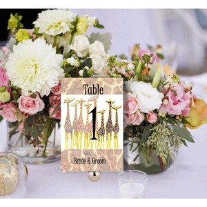 Design africano Giraffe Wedding Table Number Cards 1-10 personalizzabili - Download digitale stampabile