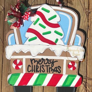 Christmas Tree Cake Door Hanger, Door Hanger, Christmas Door Hanger